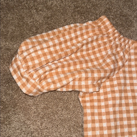 LOFT Beige Gingham Off-Shoulder Blouse - Large - NWT. O - Picture 3 of 6